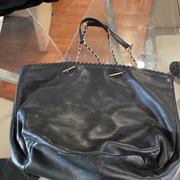 Tory Burch black leather with gold hardware shoulder bag - Picture 3 of 6